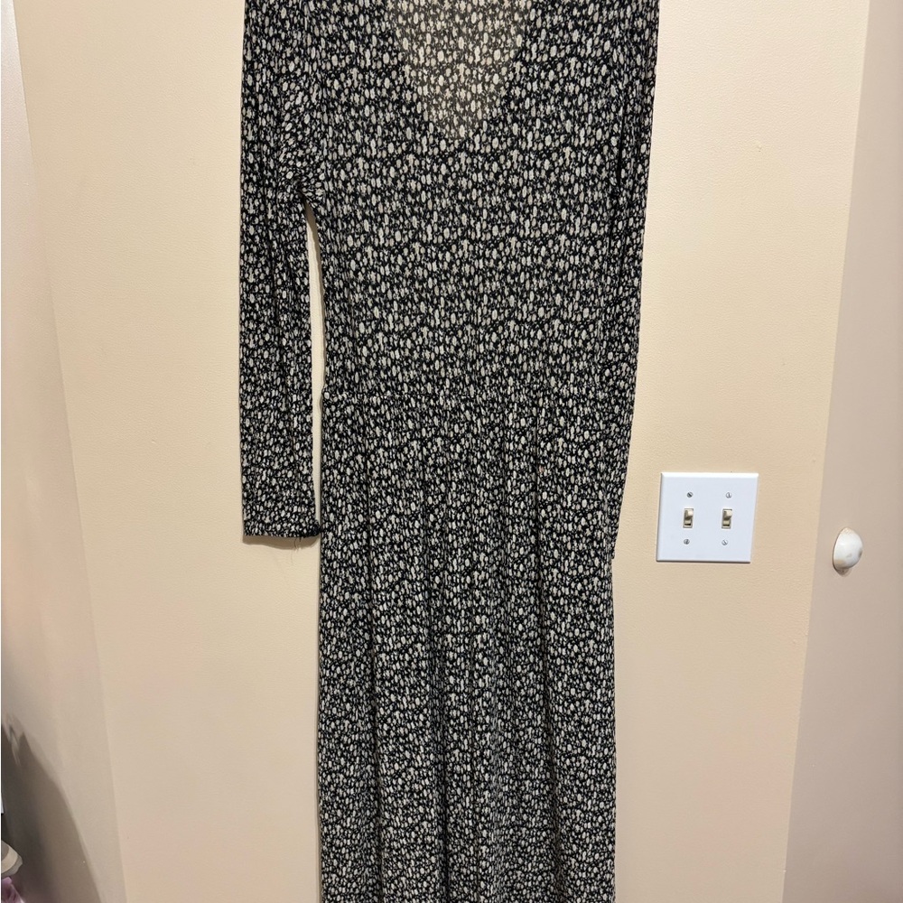Dex Black and White Floral Long Sleeve Dress - Picture 7 of 10